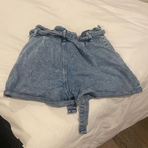 Wild Fable paper bag shorts size M